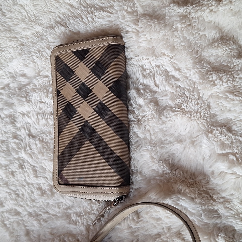 Sale! Pre-owned Burberry Smoked Trench Coated Crossbody Bag Plus … - Picture 11 of 16